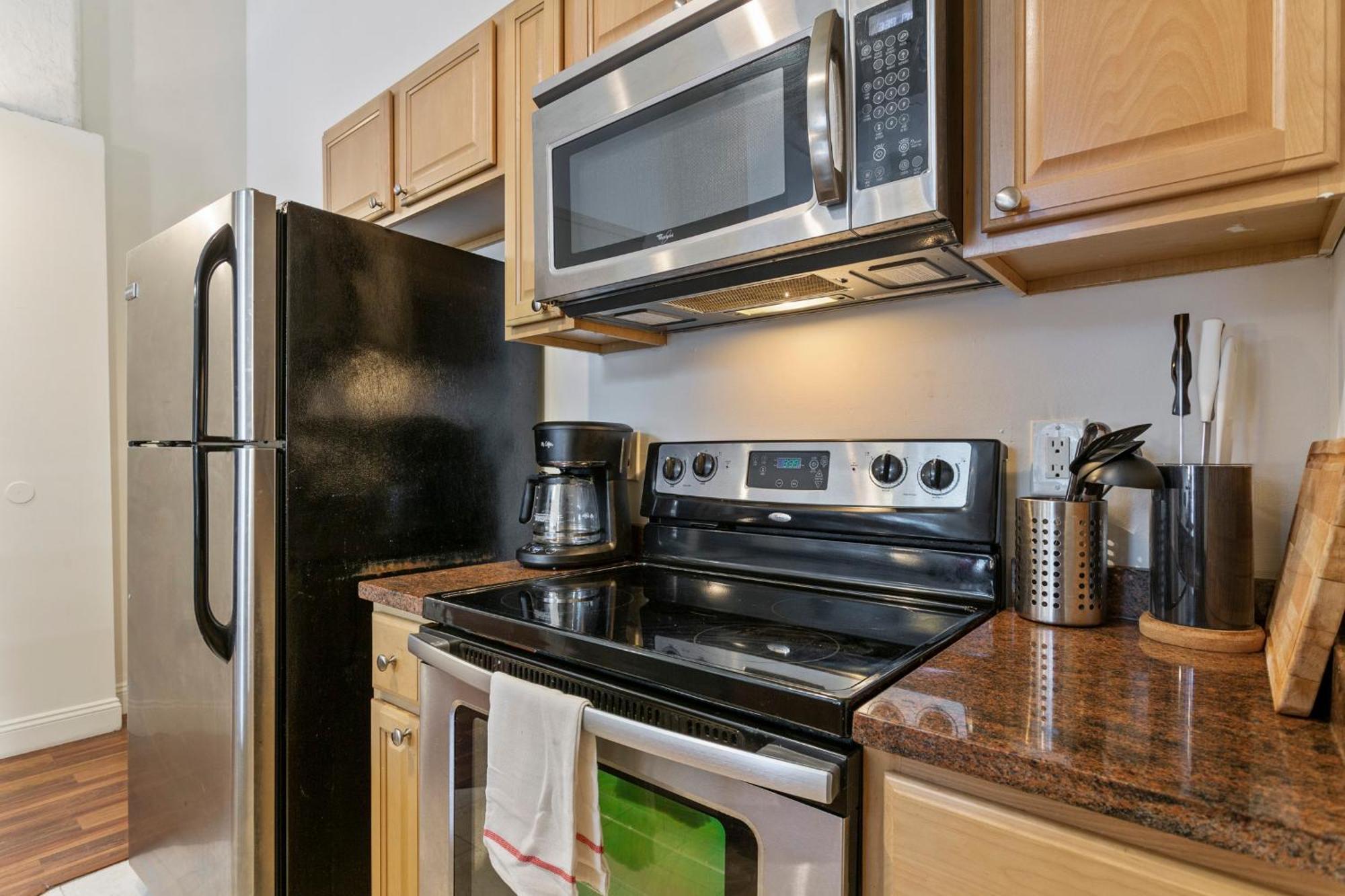 Sleeps 4! 2br, Gym, Free Parking, Close To Major Attractions * Philadelphia