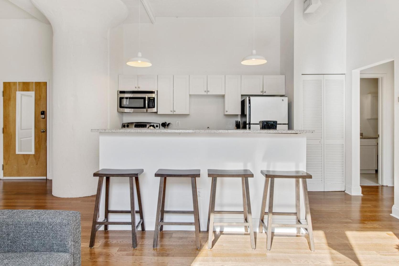 Appartement Sleeps 4! 2br, Gym, Free Parking, Close To Major Attractions
