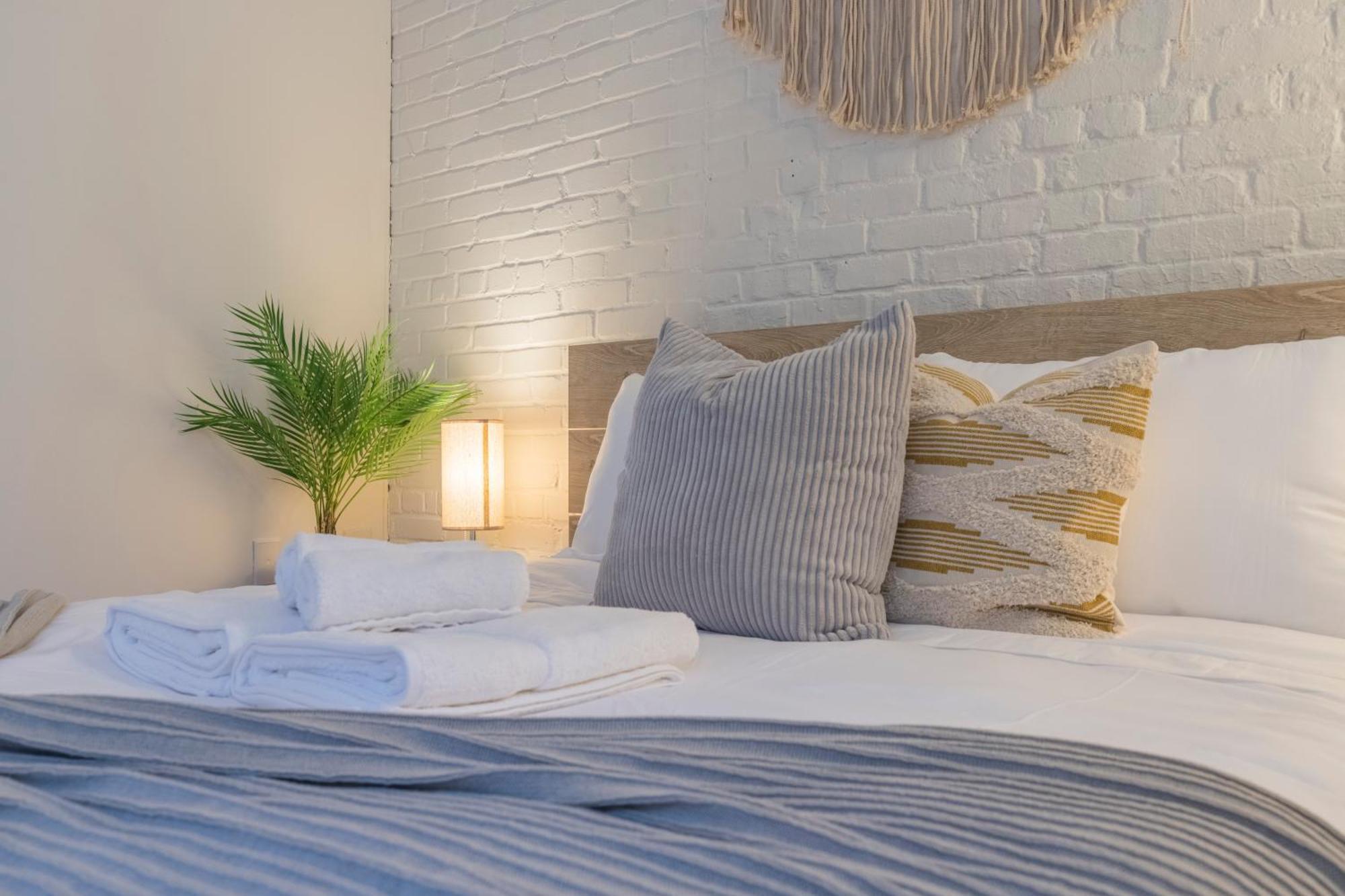 Sleeps 4! 2br, Gym, Free Parking, Close To Major Attractions * Philadelphie